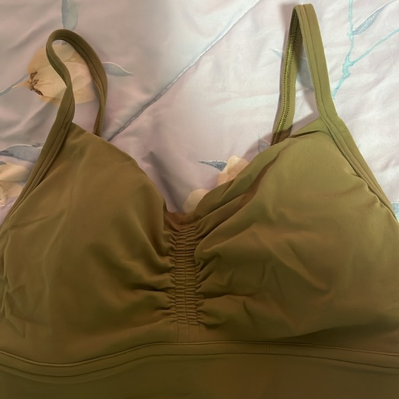 Lululemon Size 4 Bra - Picture 3 of 4